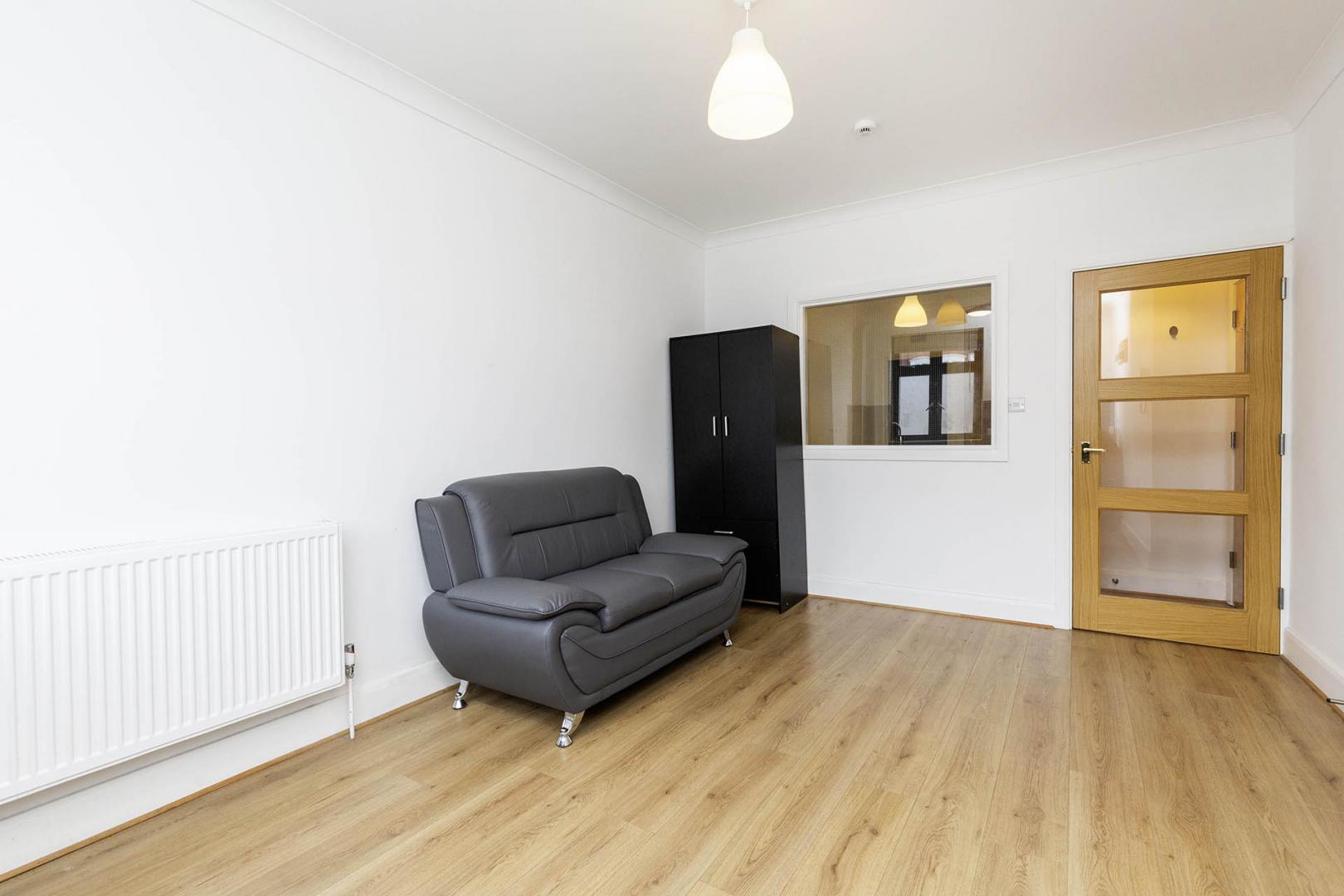 			Studio Apartment, 1 bath, 1 reception Apartment			 Burnley Road, Dollis Hill